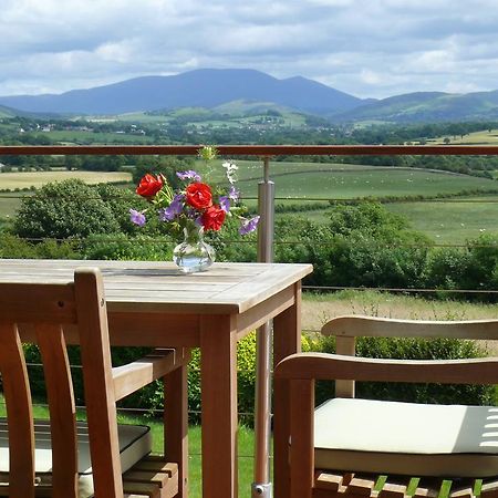 Westwood - The B&B With A View Кокърмаут Екстериор снимка